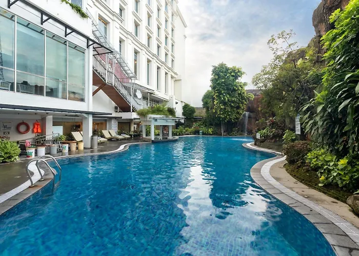Jambuluwuk Malioboro Hotel Yogyakarta